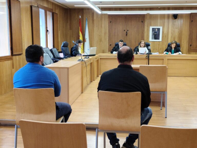 Los vecinos que se pelearon por un caballo en Xermade (Lugo) pactan antes del juicio y ninguno irá a la cárcel