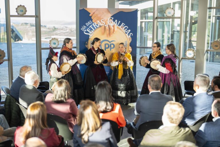 El PPdeG reivindica el uso del gallego por parte de todos «para unir y no para dividir»