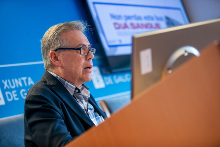 Sanidade aún no ha cerrado la cita con los sindicatos de la mesa sectorial, pero insiste en que «recibe a todo el mundo»