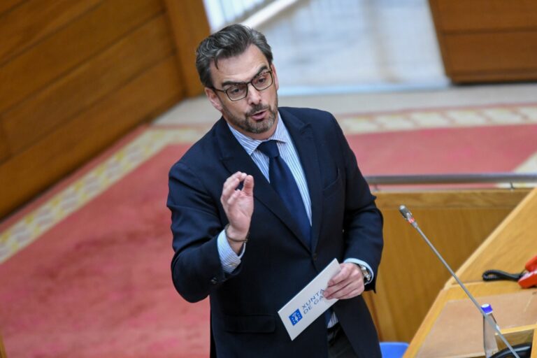 Pleno.- Calvo ve «ridículo» que el PSdeG pregunte el tiempo que pasó Rueda en el centro de coordinación en el apagón