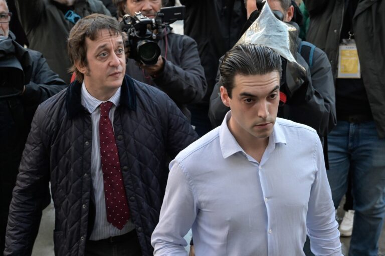 La familia de Samuel Luiz recurrirá la absolución de uno de los cuatro condenados por su crimen