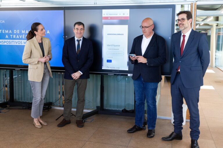 La matrícula escolar en Galicia se podrá hacer desde el móvil con opción de marcar servicios complementarios y optativas