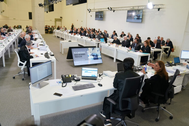 Angrois.- La Audiencia de A Coruña rechaza celebrar la vista sobre los recursos solicitada por Cortabitarte y Adif