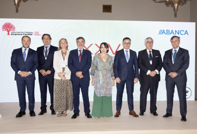 Las empresas familiares gallegas señalan a la IA para ganar productividad y la Xunta les garantiza un apoyo ‘ideológico’