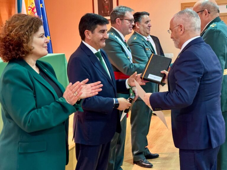 El delegado del Gobierno reivindica el papel de la Guardia Civil para una Galicia «segura»