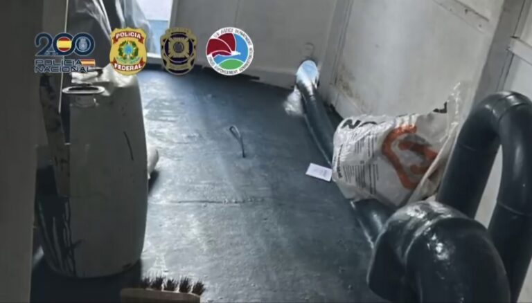 Interceptada en Brasil una embarcación semisumergible para transportar droga hasta las costas españolas