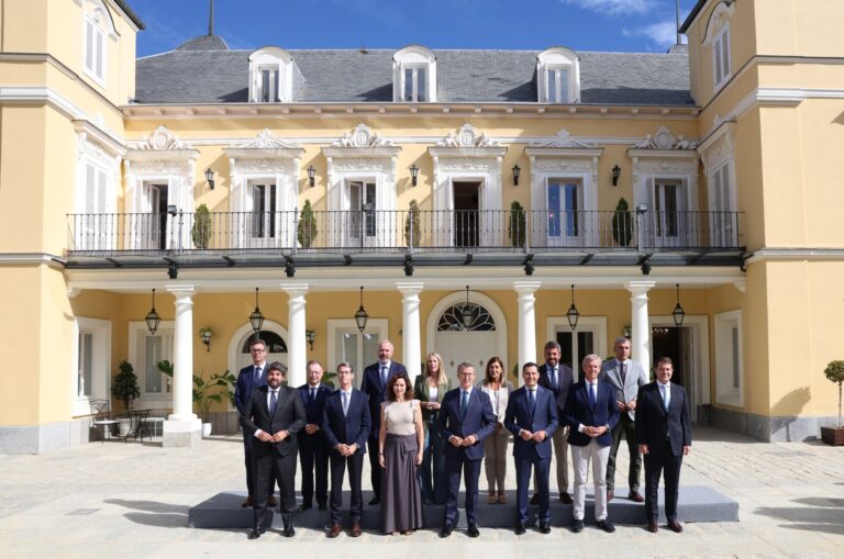 El PP dice que sus presidentes autonómicos asistirán a la Conferencia de Presidentes tras «doblar el brazo» al Gobierno