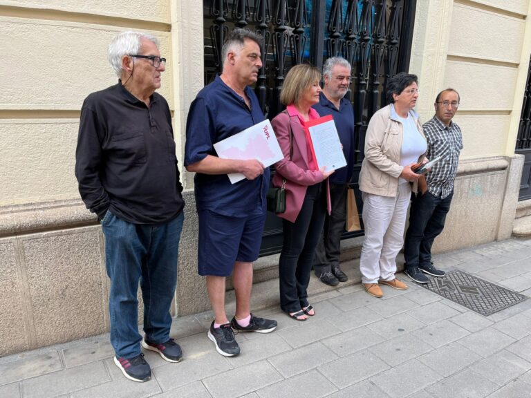 Denuncian posible prevaricación por la supresión de paradas de tren en Sanabria, con Abel Caballero como «instigador»