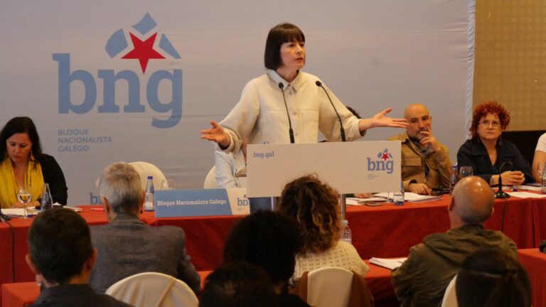 El BNG critica la «actitud sumisa» de Rueda en la Conferencia de Presidentes y lo califica de «mero peón» de Génova