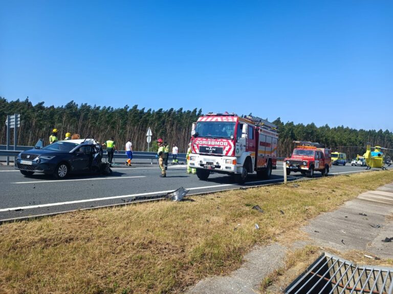 Una persona fallecida y varias heridas en un accidente de tráfico en O Pino (A Coruña)