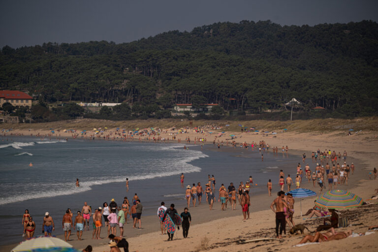 Carnota (A Coruña) registró 30 grados en una madrugada en la que muchas zonas de Galicia superaron los 20 grados