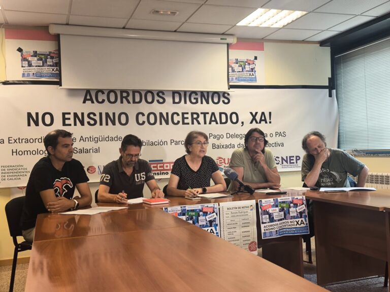 Sindicatos protestarán este jueves ante la Xunta para afearle su «continuo desprecio» con los docentes de la concertada