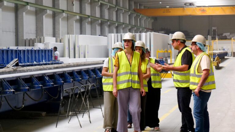 Pontón denuncia que Rueda dejase sin ejecutar 127 millones en vivienda pese a la «crisis estructural» que sufre Galicia