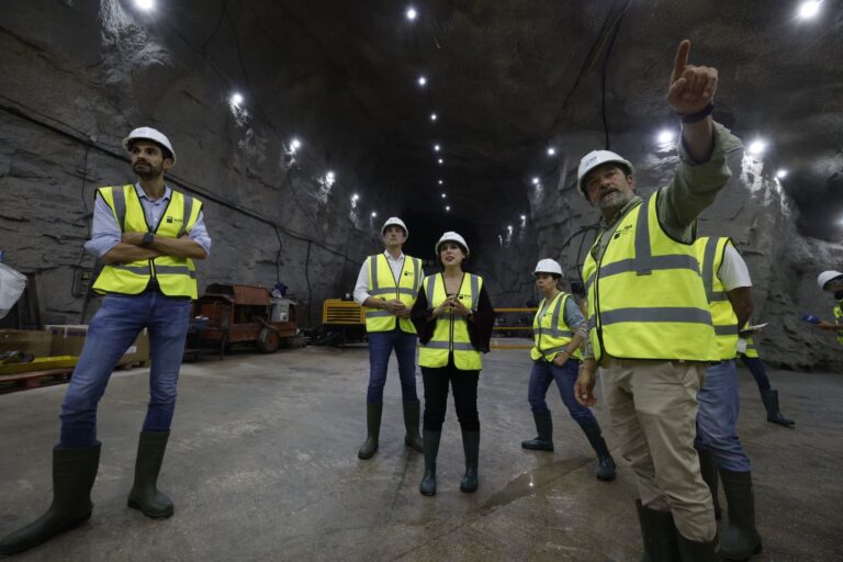 La conselleira de Economía avanza que «en breve» se celebrará la primera reunión del Consejo de la Minería en Galicia