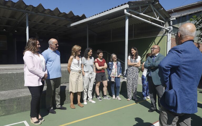 La Xunta licita por 260.000 euros el cambio de cubierta del gimnasio y patio del CEIP Chans-Bembrive de Vigo