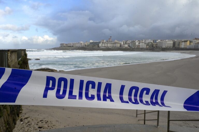 Sucesos.- Muere un bañista en el municipio de Nigrán (Pontevedra) tras ser rescatado del mar