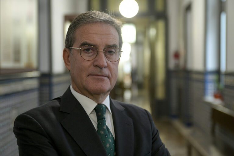 El presidente del TSXG urge actuaciones ante la sobrecarga judicial: «No todo se soluciona en los tribunales»