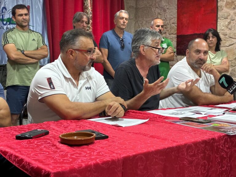 Piden clausurar «ya» el punto de vertidos de dragados de la isla de Sálvora