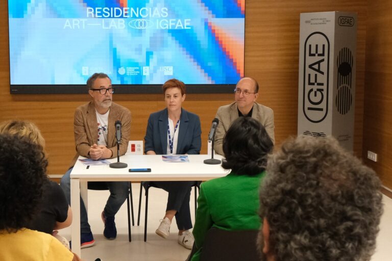 La Xunta lanza con la USC una residencia artística para tejer hilos entre la física y la creación contemporánea gallega