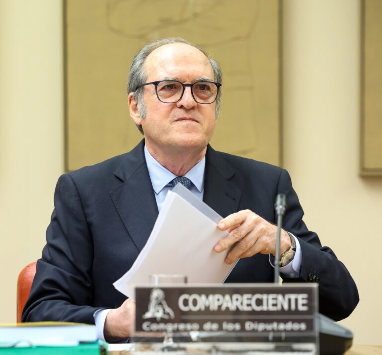 El Defensor del Pueblo pide a las AAPP conocer sus políticas para el acceso a una vivienda «digna y adecuada»
