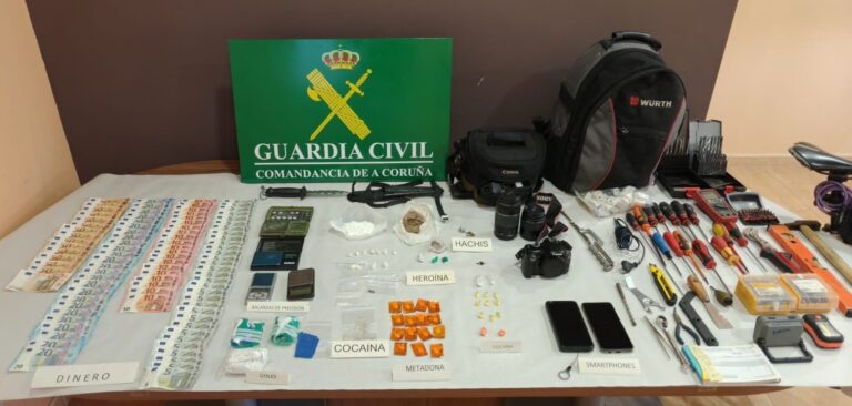 Ocho detenidos y dos investigados en la desarticulación de un punto de venta de drogas en Boiro (A Coruña)