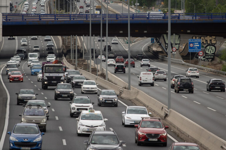 La DGT inicia este viernes su primera operación salida del verano 2025 y prevé 4,7 millones de desplazamientos