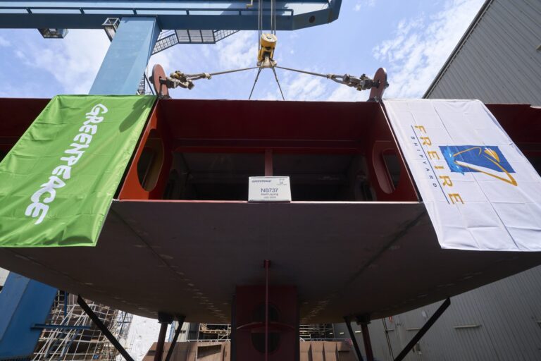 Comienza en Vigo la construcción del nuevo velero de Greenpeace, con entrega prevista para mediados de 2027