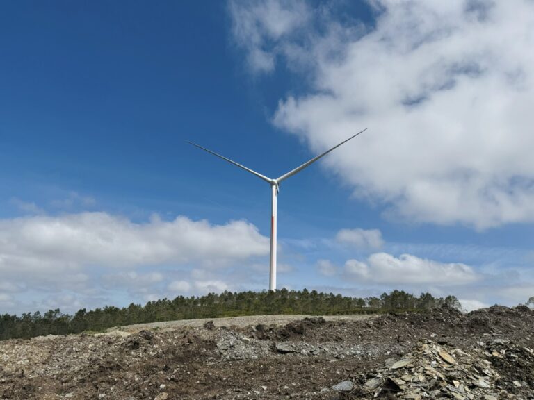 Recursos de Galicia adquirirá un parque eólico entre Ribadeo y Trabada (Lugo) de 49,5 MW de potencia instalada