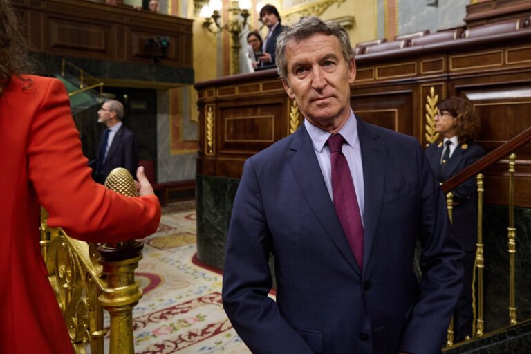 Feijóo traslada sus condolencias a Yolanda Díaz por el fallecimiento de su padre, el sindicalista gallego Suso Díaz