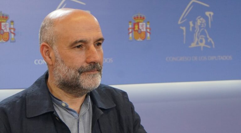 El BNG exige «explicaciones y responsabilidades» a Renfe por la gestión de una incidencia de un tren Santiago-Vigo