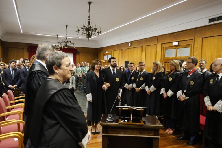 Blanco Arce, primera mujer al frente de la Audiencia Provincial de Ourense, lo ve reflejo del «cambio social y jurídico»