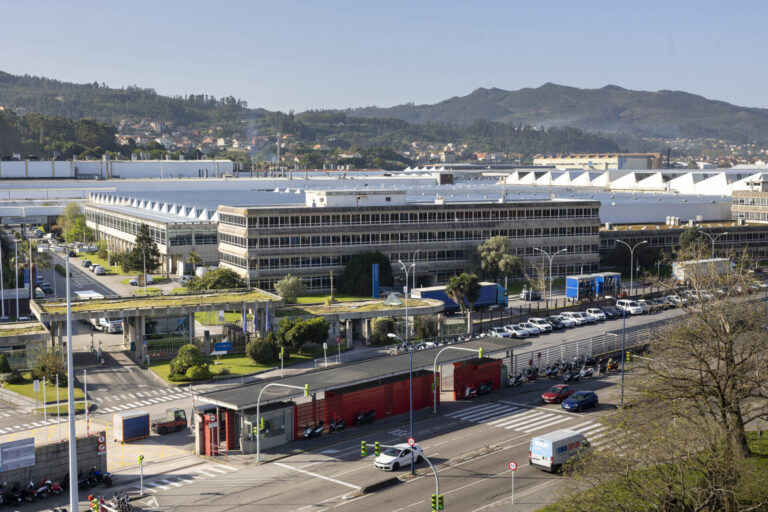 Las exportaciones gallegas caen casi un 8% en mayo, con un desplome de ventas a Estados Unidos, mientras suben en España