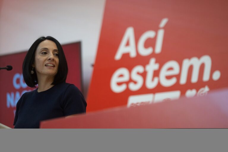 Torró reprocha el «silencio» de Feijóo con el caso Montoro: «Se ha escondido»
