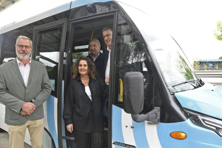 La Xunta amplía los servicios de bus al Hospital de Piñor, a las piscinas de Monterrei y adapta conexiones con A Gudiña