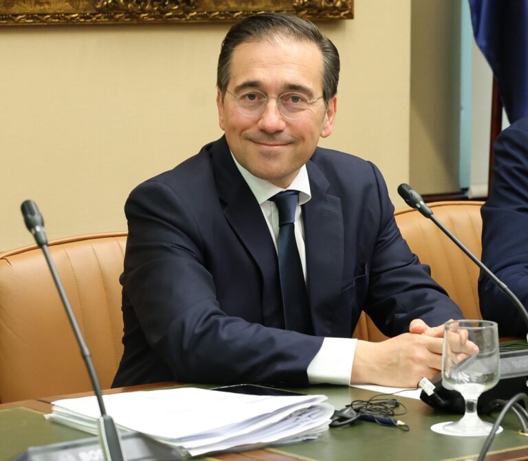 Exteriores recomienda inscribirse en el registro de viajeros del ministerio antes de viajar al extranjero