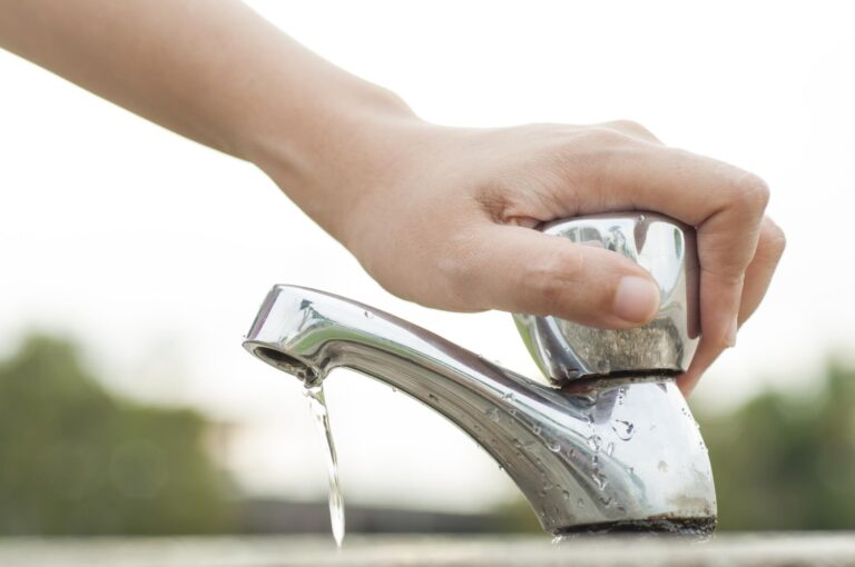 Contas detecta deficiente gestión del agua de municipios por no hacer un uso «sostenible» y falta de datos sobre costes