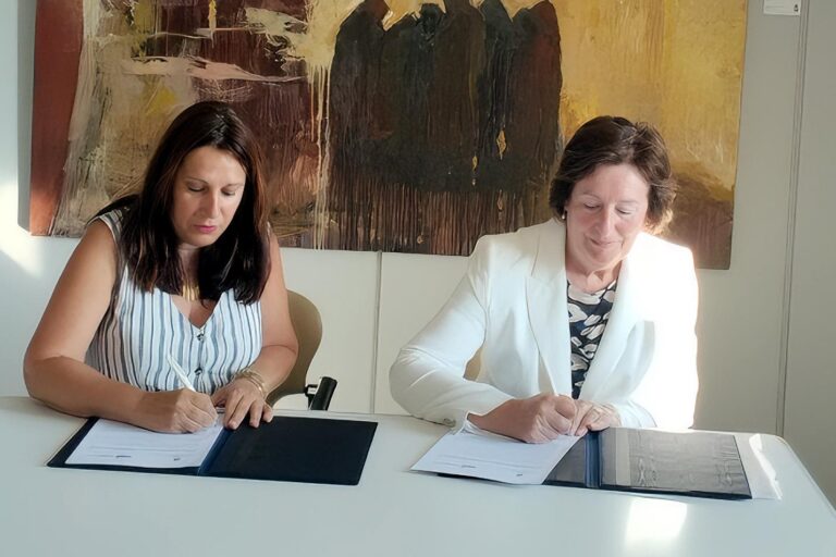 La Diputación de A Coruña y la UIMP colaborarán en la oferta de más de 15 actividades formativas en Galicia