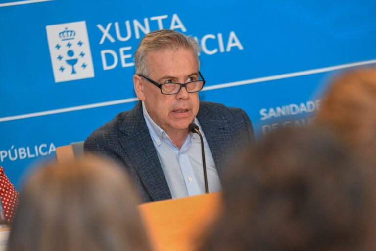 Sanidade anuncia la reforma «inminente» de los falsos techos en cinco plantas del Hospital Arquitecto Marcide de Ferrol