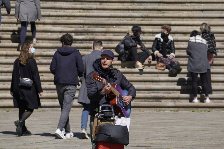 Turismo.- El empleo turístico en Galicia cae un 4,6% en el segundo trimestre, pese a la subida del 2% a nivel nacional