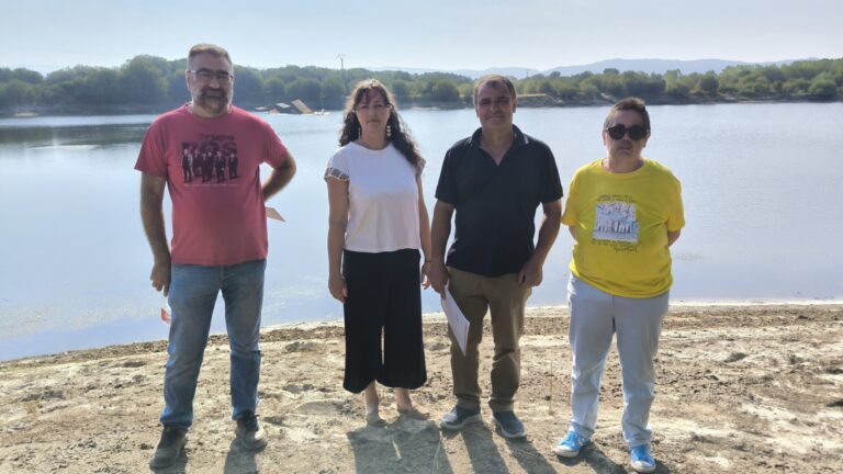 La Xunta confirma la existencia de restos de hidrocarburos en la Laguna de Antela, en Sarreaus (Ourense)