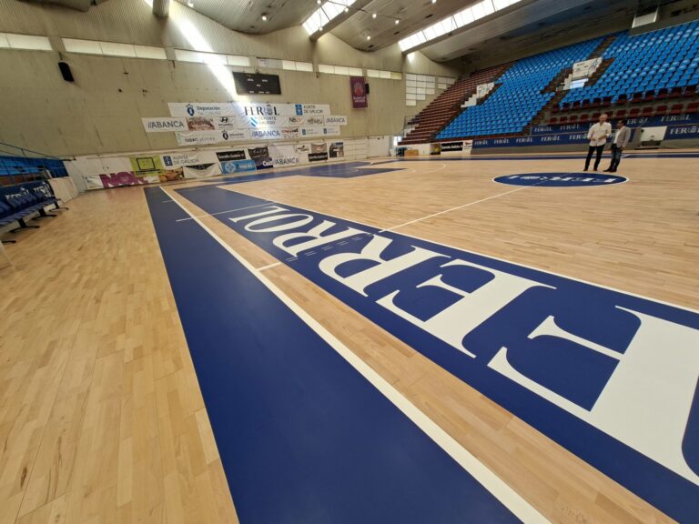 El Ayuntamiento de Ferrol realiza mejoras en el pabellón de A Malata con 40.000 euros de inversión