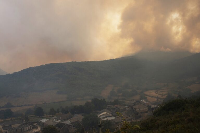 Varios puntos de la provincia de Ourense tienen una calidad del aire mala debido a los incendios