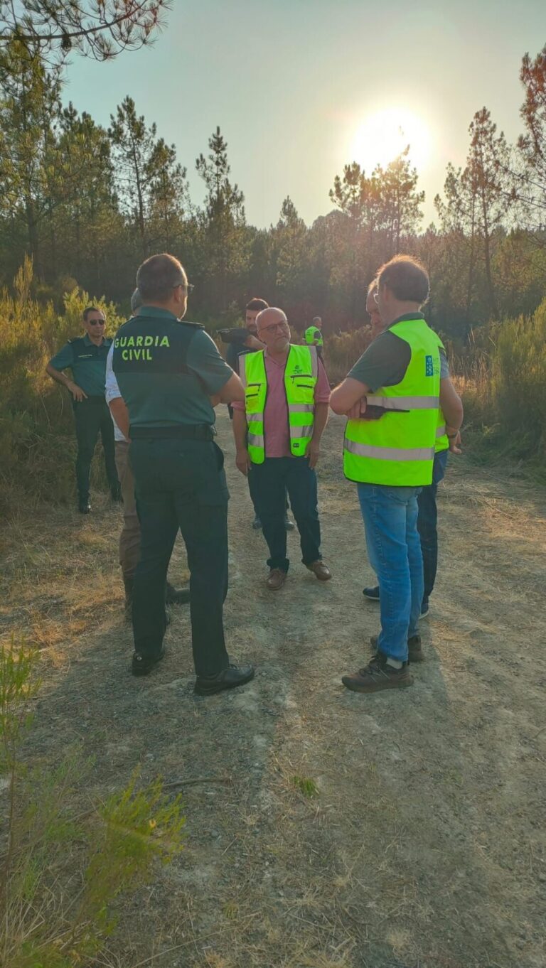 (AMP2).- Activo un incendio en el municipio pontevedrés de Agolada