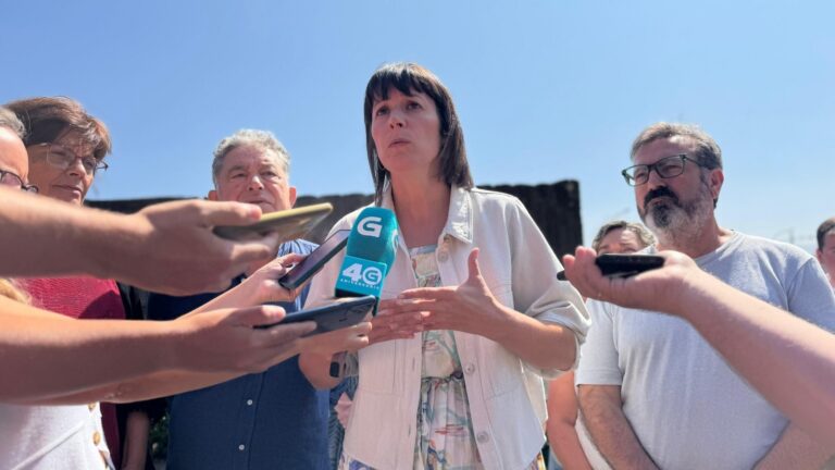 Pontón pide dotar de 200 millones un fondo extraordinario por la ola de incendios, que ve como un «punto de inflexión»