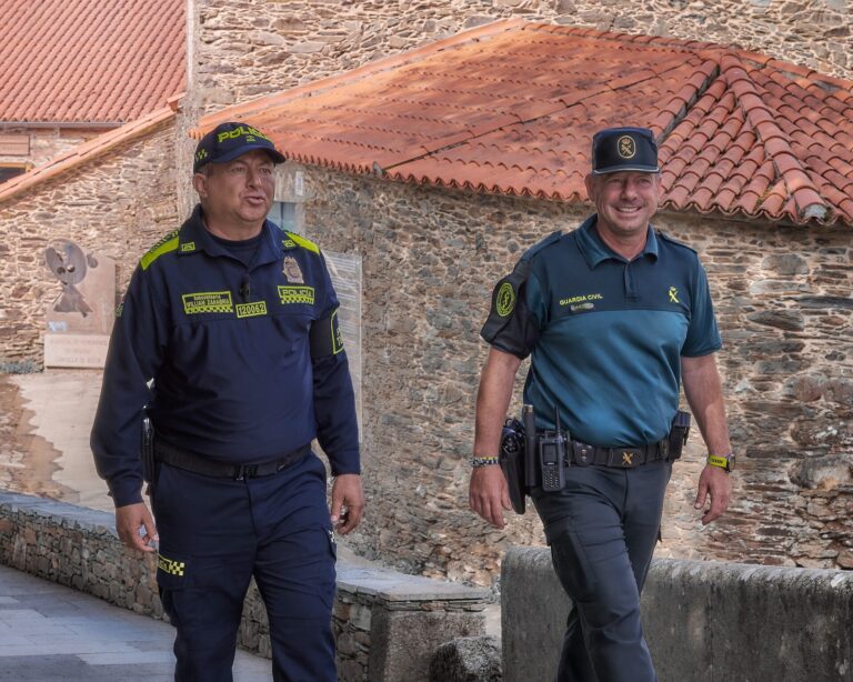 Turismo.- Agentes policiales de Colombia participan en los dispositivos de seguridad del Camino de Santiago