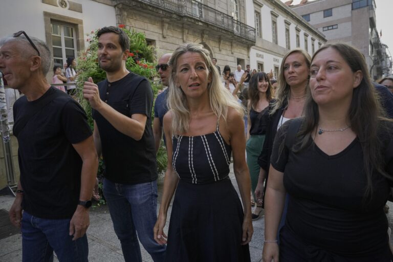 Rural.- Yolanda Díaz ve una «barbaridad» dejar la extinción de incendios «en manos privadas» y censura la precariedad