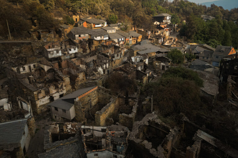 Rural.- Galicia supera las 87.800 hectáreas quemadas en fuegos no apagados y registra dos nuevos en Pontevedra
