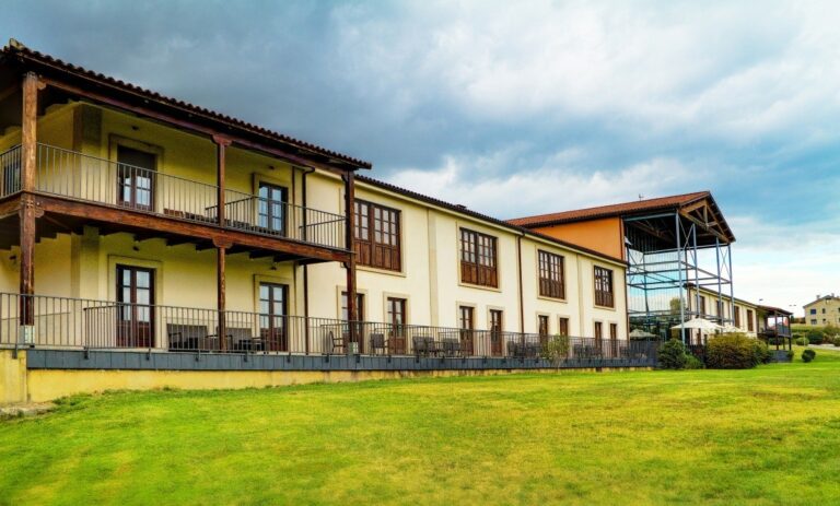 Turismo.- Las pernoctaciones hoteleras crecen un 3,3% en julio en Galicia, con más de 635.000 viajeros