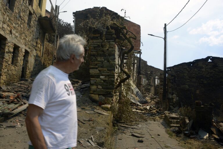 Rural.- Varios ayuntamientos ourensanos piden al Gobierno central ser declarados «zona catastrófica» tras los incendios