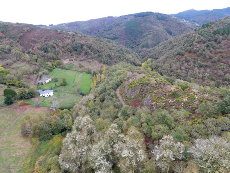 La Xunta inicia una nueva campaña arqueológica en el Castro do Teso da Ermida, en Navia de Suarna (Lugo)